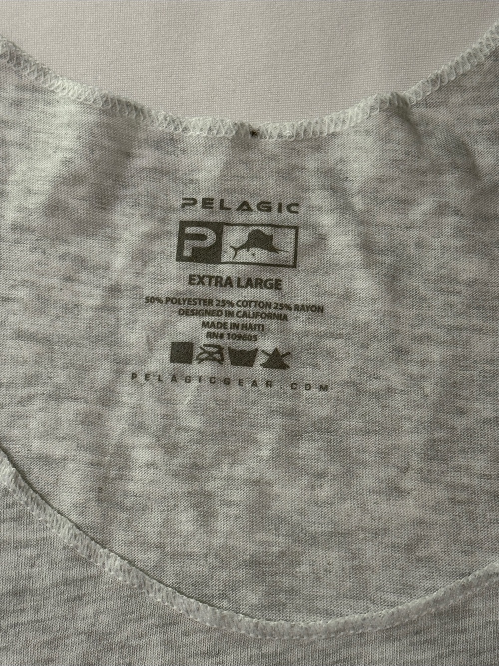 Pelagic Light Heather Gray Tank with Navy Sailfish Graphic Size XL NWT - Picture 2 of 6